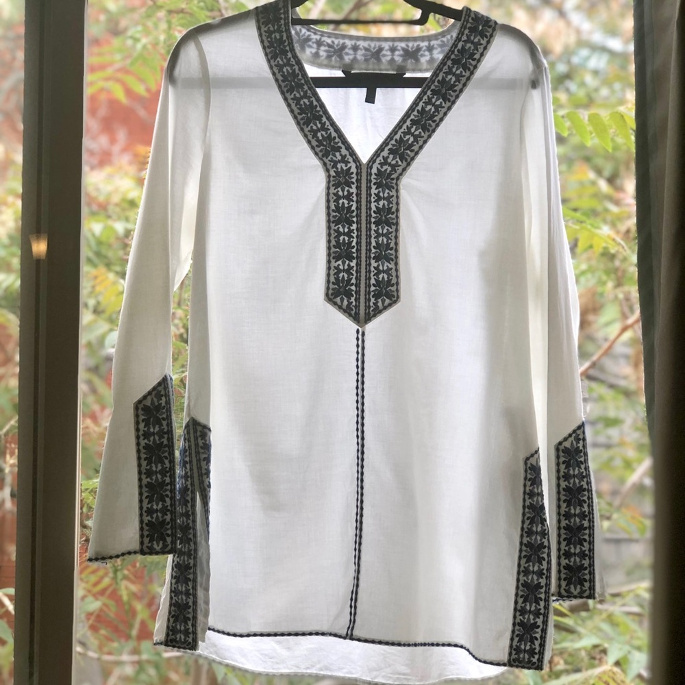 White House black market tunic